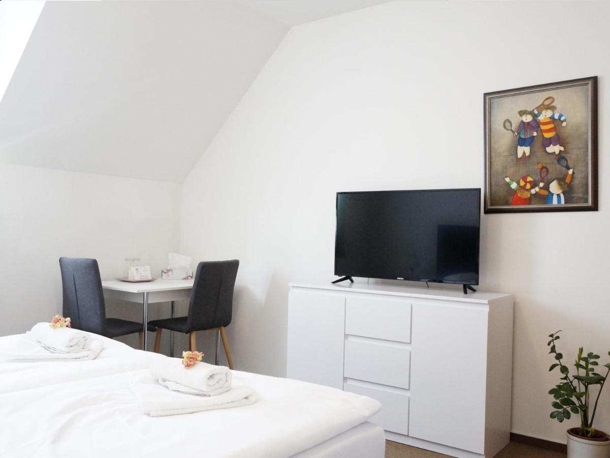 Hotel U Brany 3*