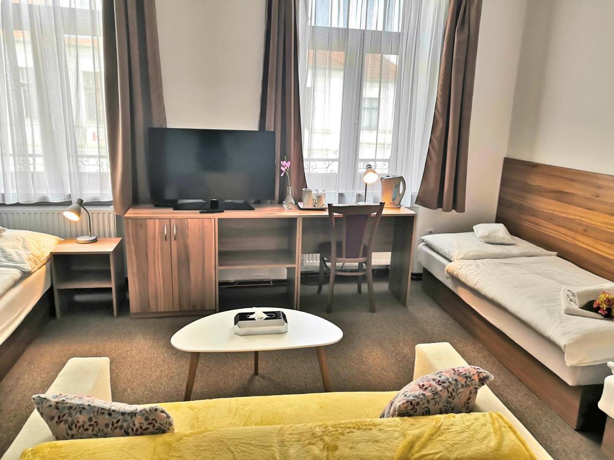 Hotel U Brany 3*